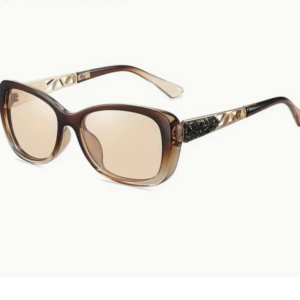 Brown sunglasses